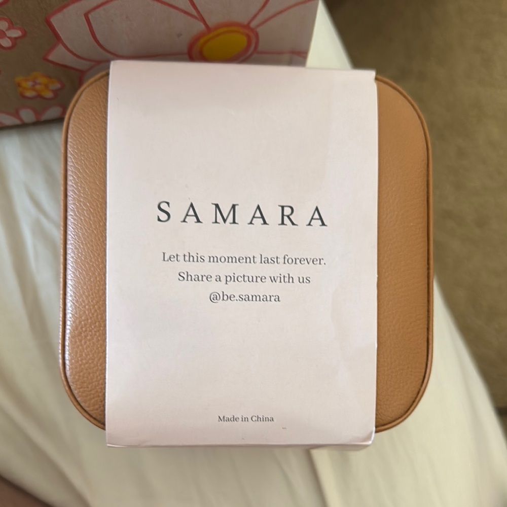 Samara Tan Leather jewelry Case